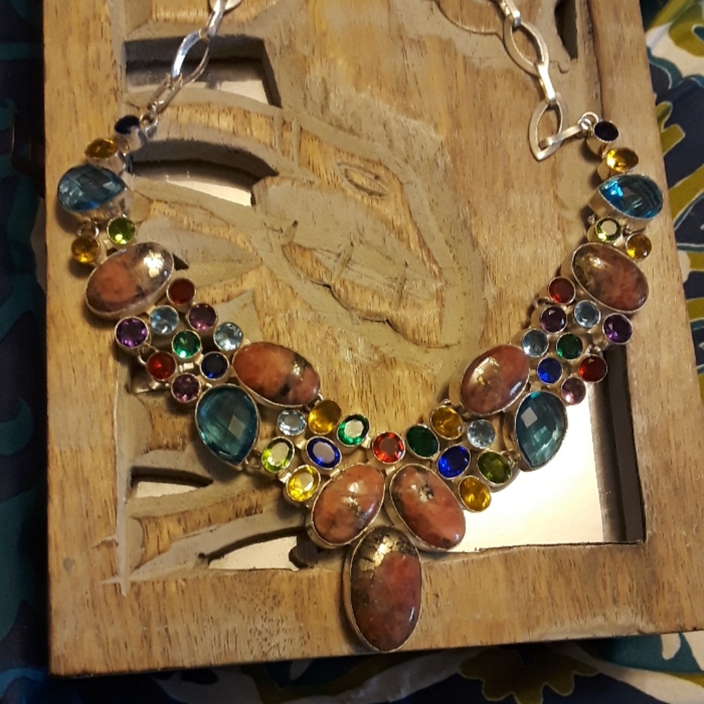 Stunning Crystal and Rhodonite Necklace